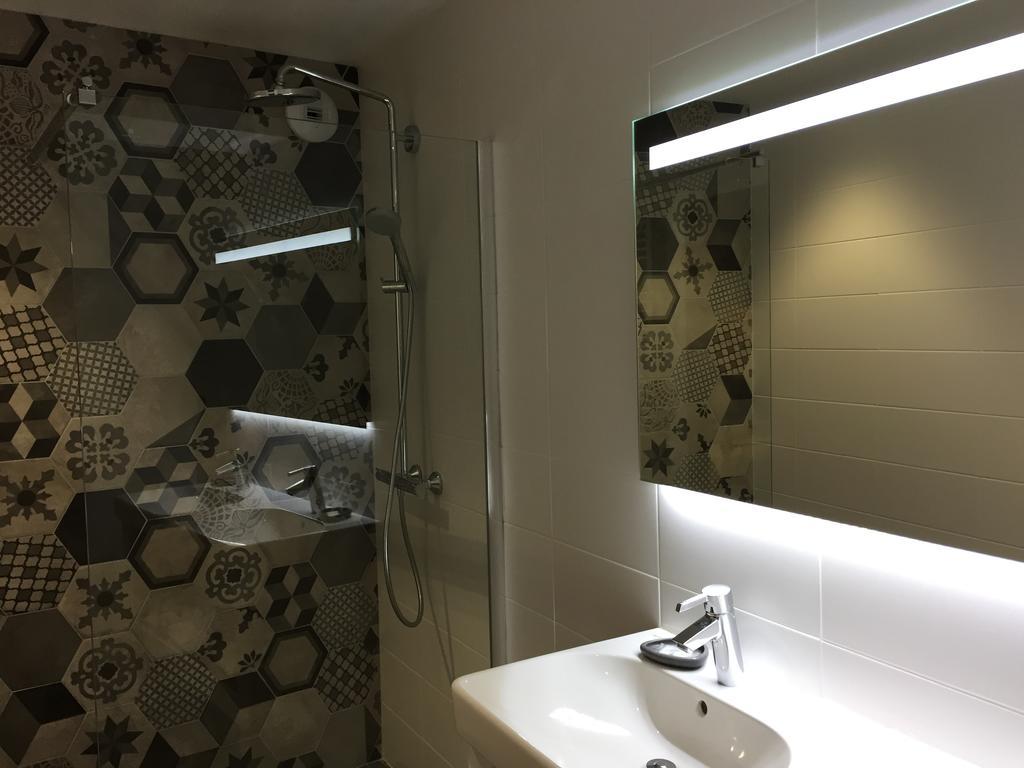 Le Clos Du Miroir Courset エクステリア 写真